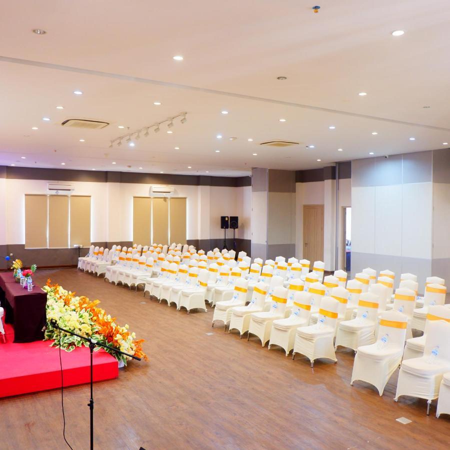 Manise Hotel Ambon Eksteriør billede