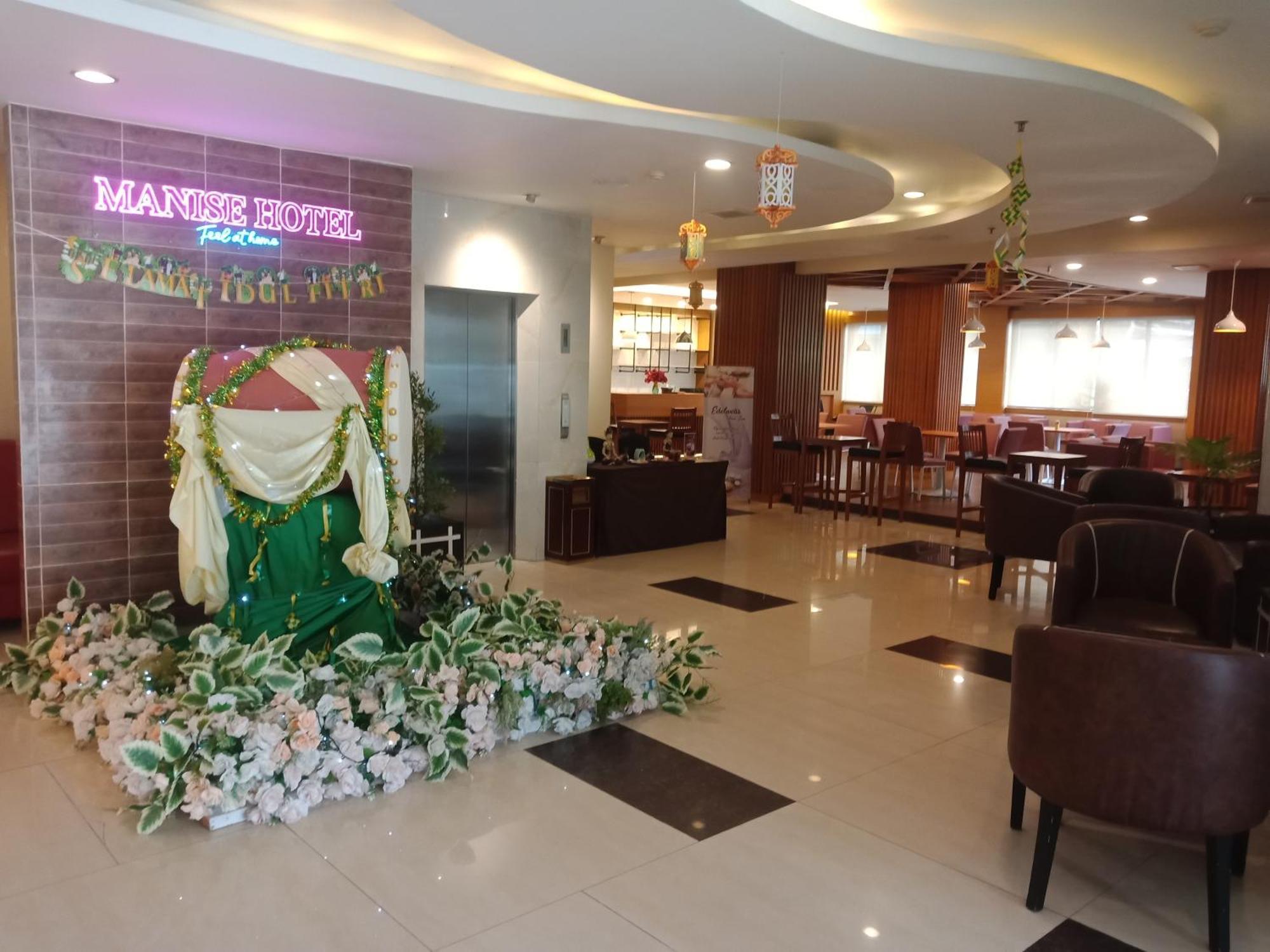 Manise Hotel Ambon Eksteriør billede