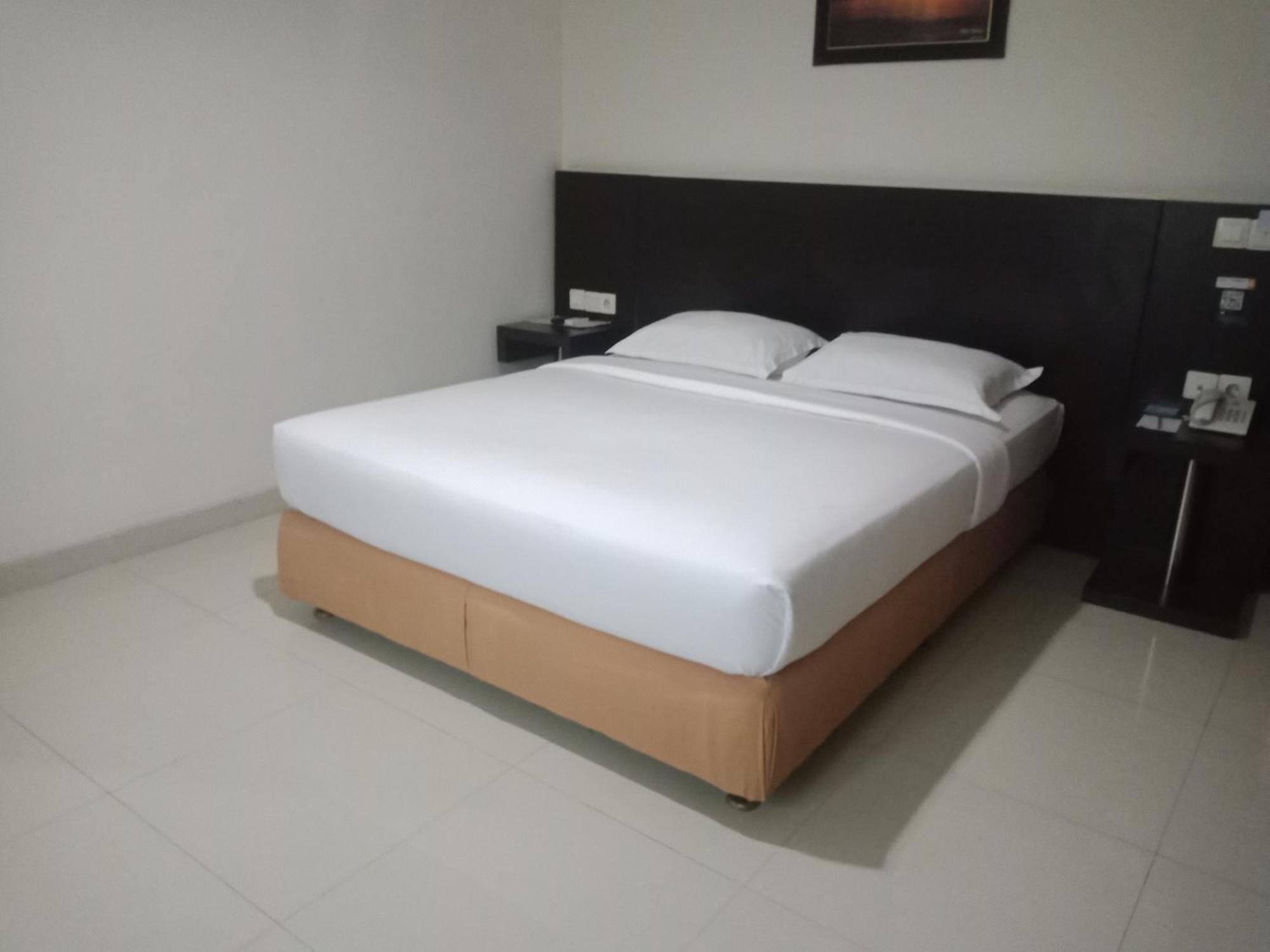 Manise Hotel Ambon Eksteriør billede