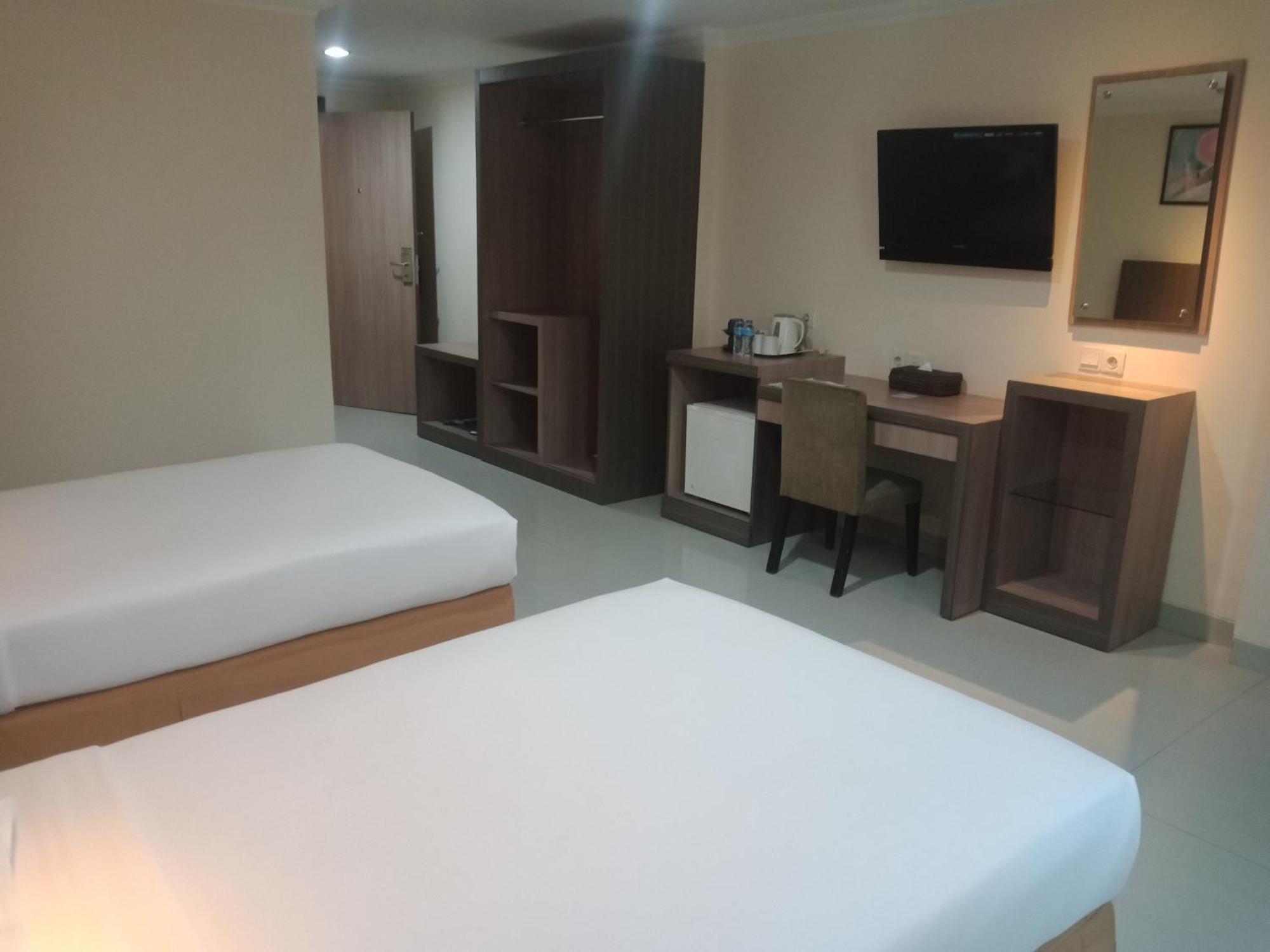 Manise Hotel Ambon Eksteriør billede