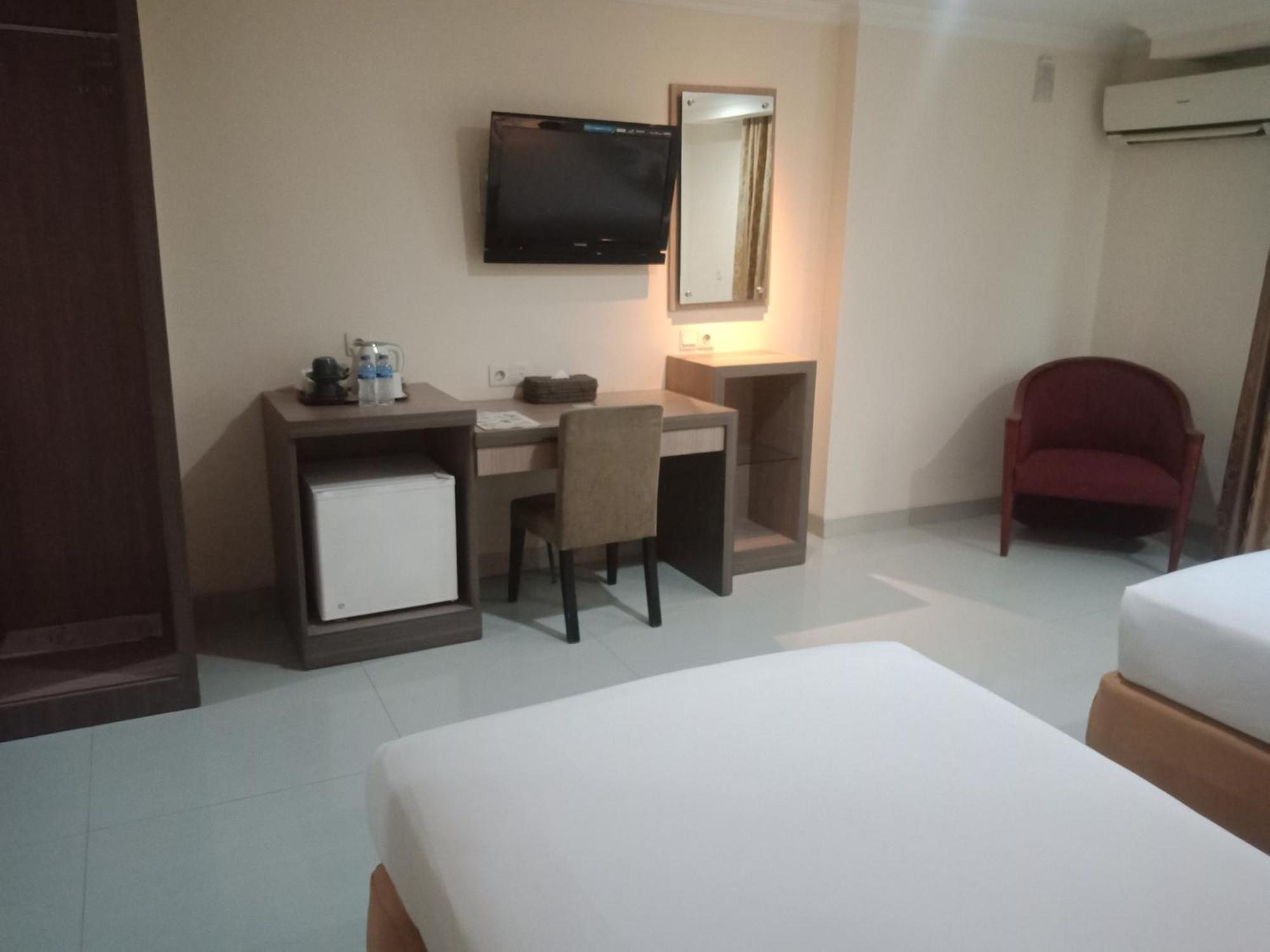 Manise Hotel Ambon Eksteriør billede