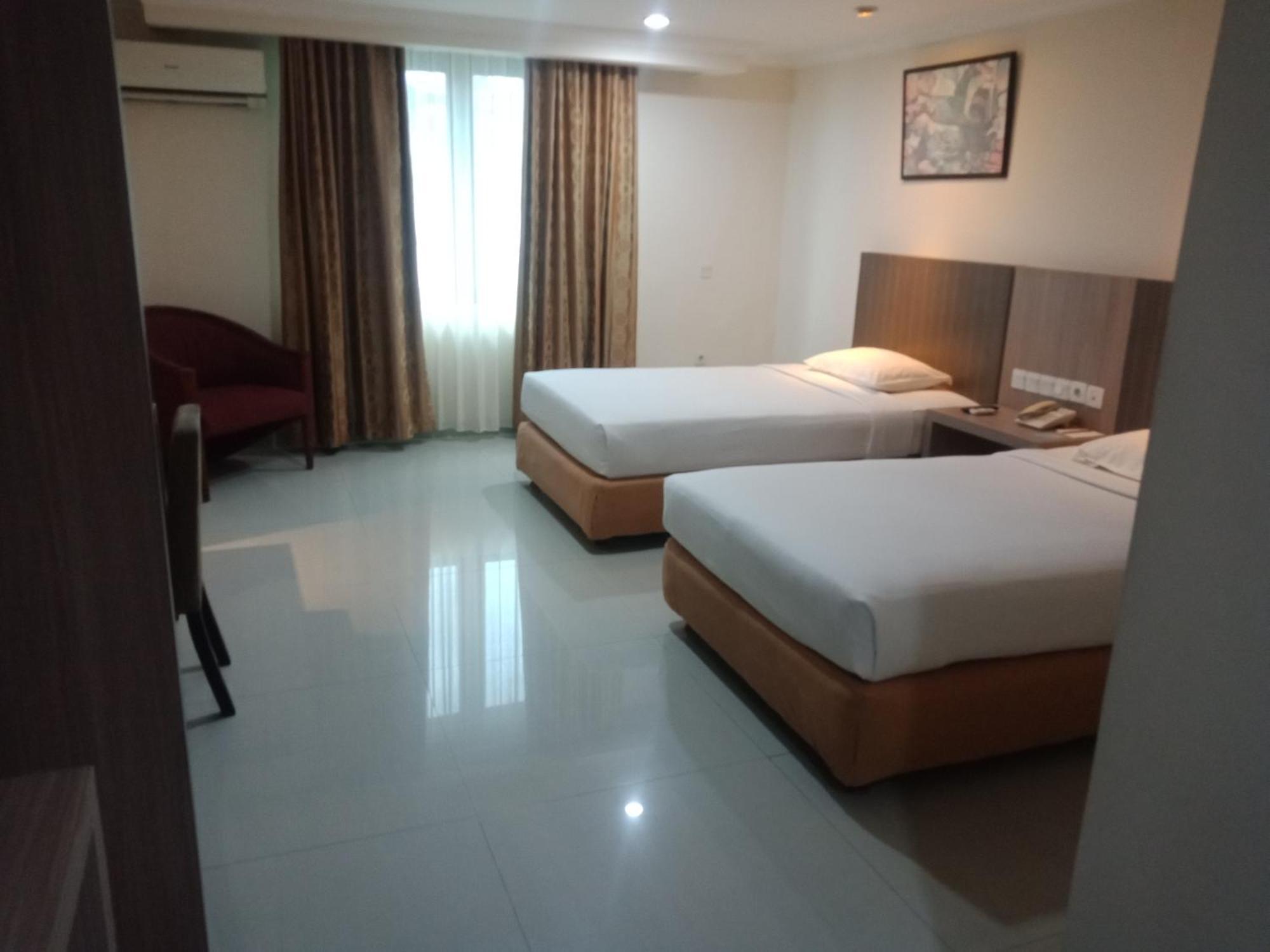 Manise Hotel Ambon Eksteriør billede