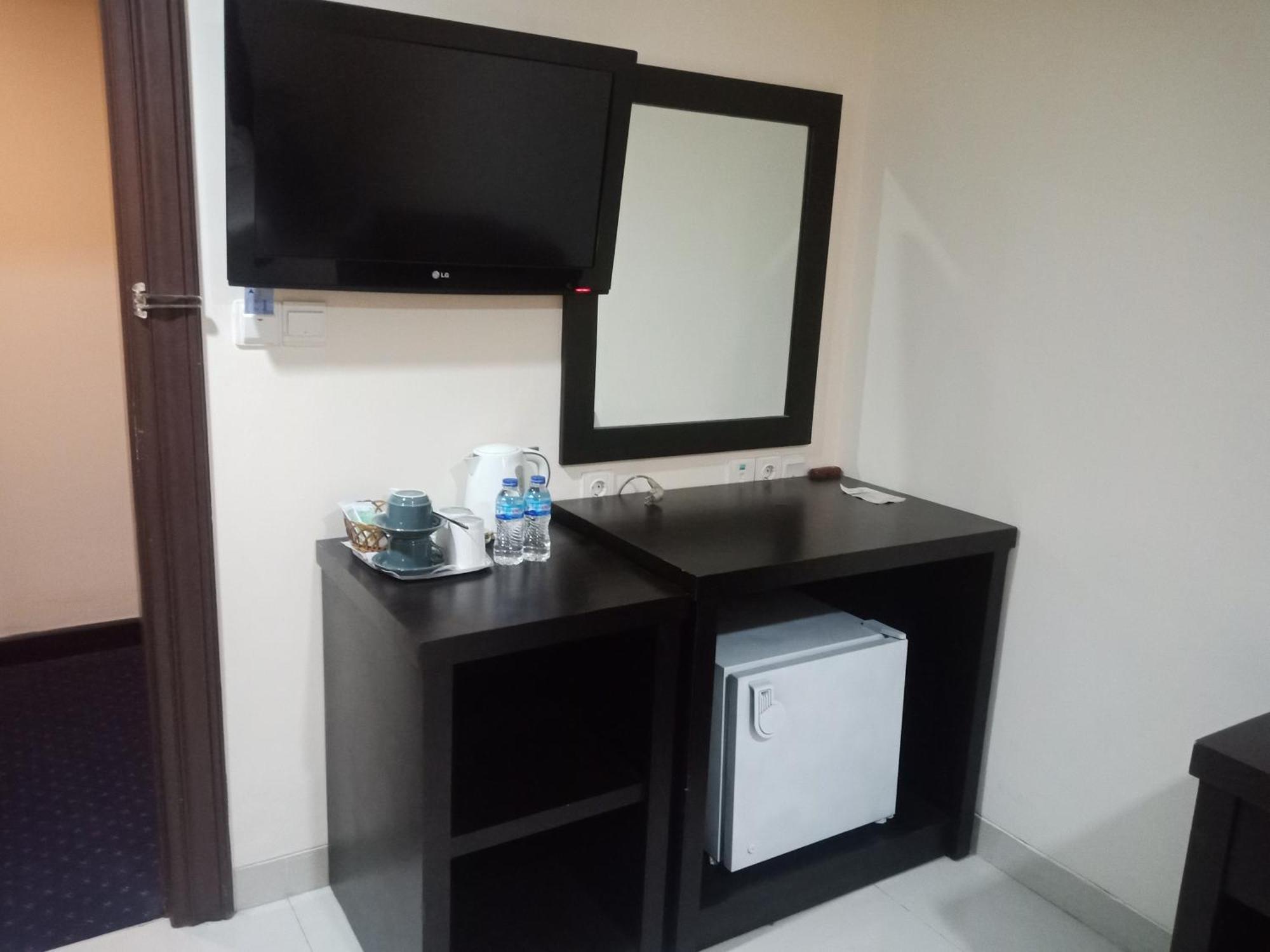 Manise Hotel Ambon Eksteriør billede