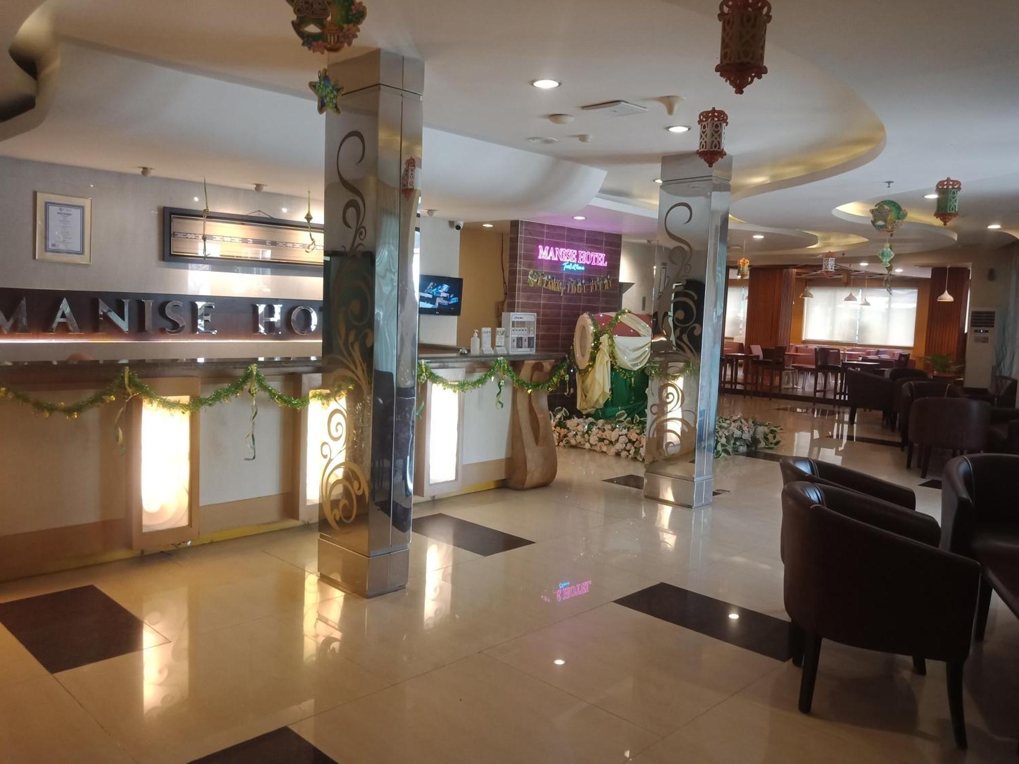 Manise Hotel Ambon Eksteriør billede
