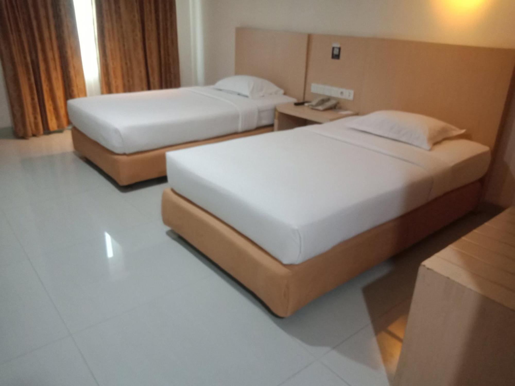 Manise Hotel Ambon Eksteriør billede