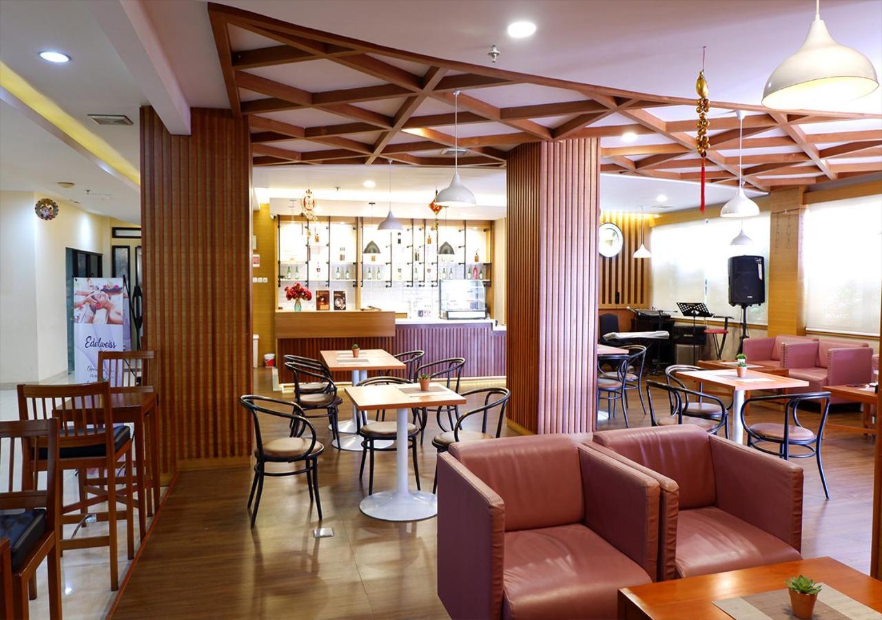 Manise Hotel Ambon Eksteriør billede