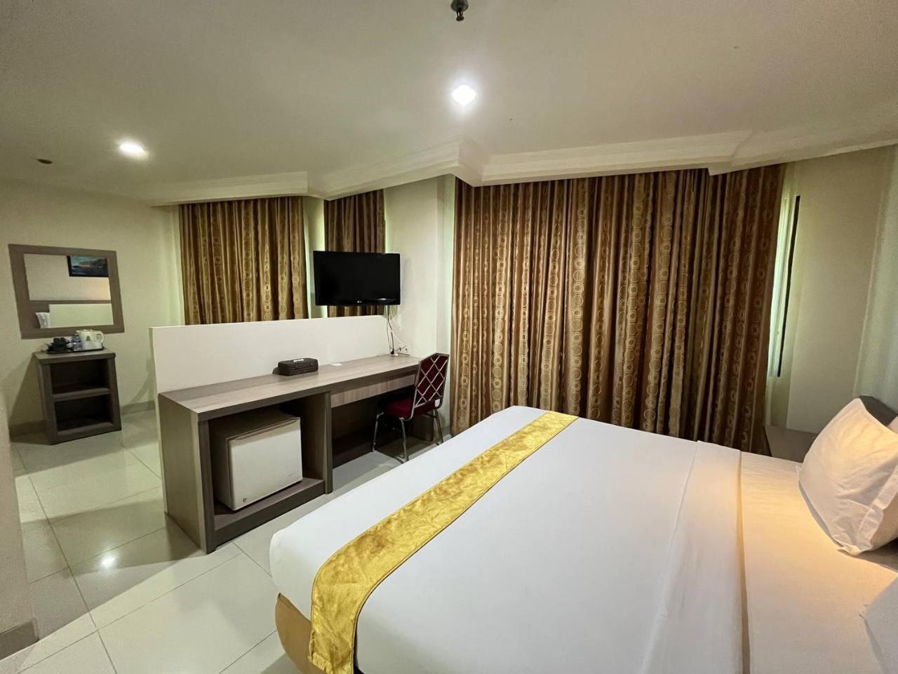 Manise Hotel Ambon Eksteriør billede
