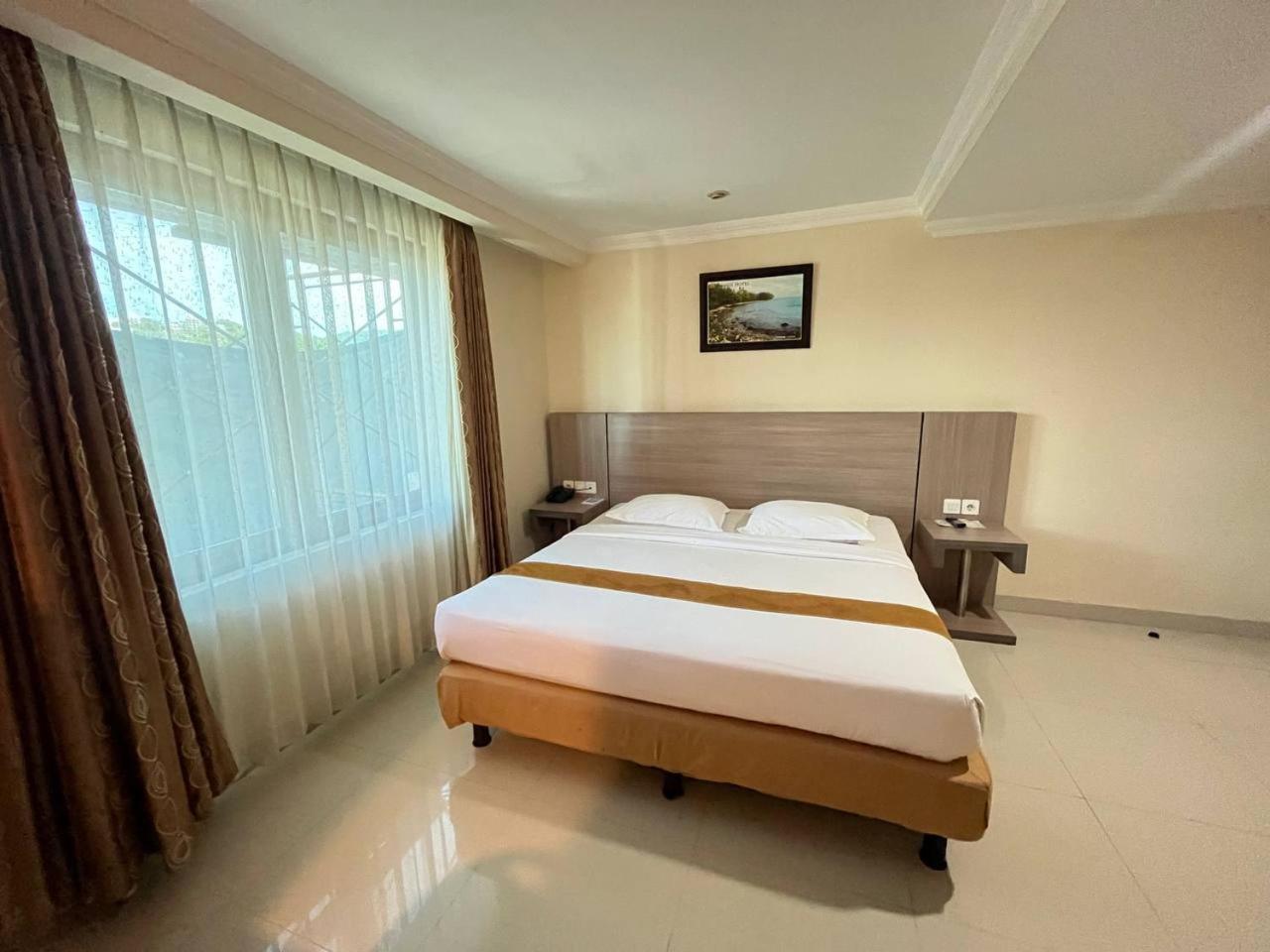 Manise Hotel Ambon Eksteriør billede