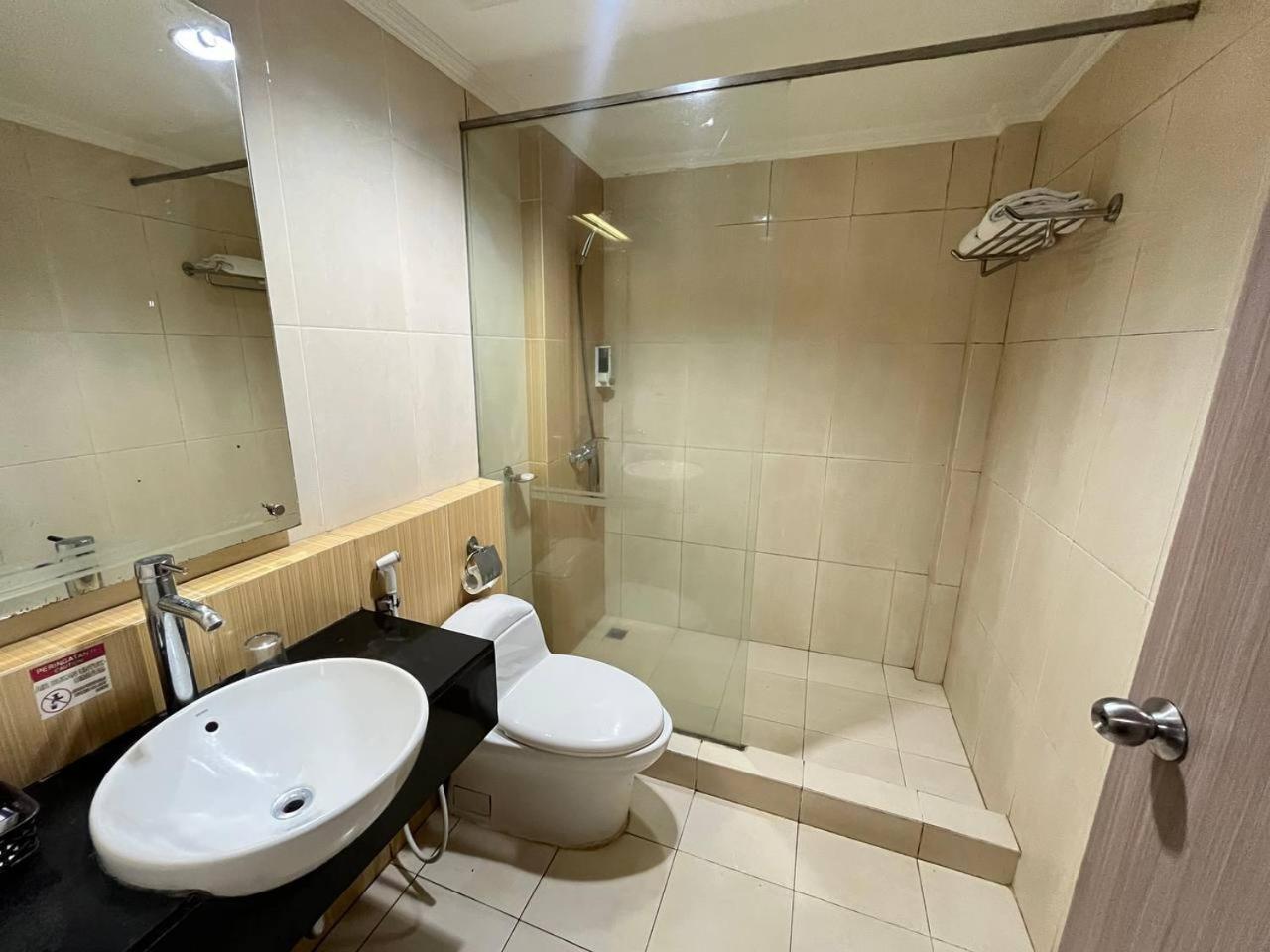Manise Hotel Ambon Eksteriør billede
